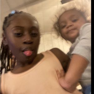 Meet your Posher, Brielle